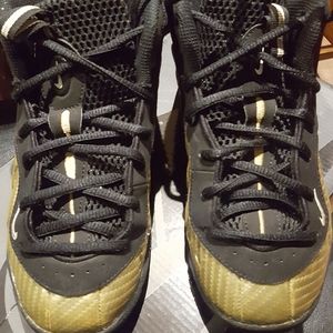 Nike Foamposite Gold Boys